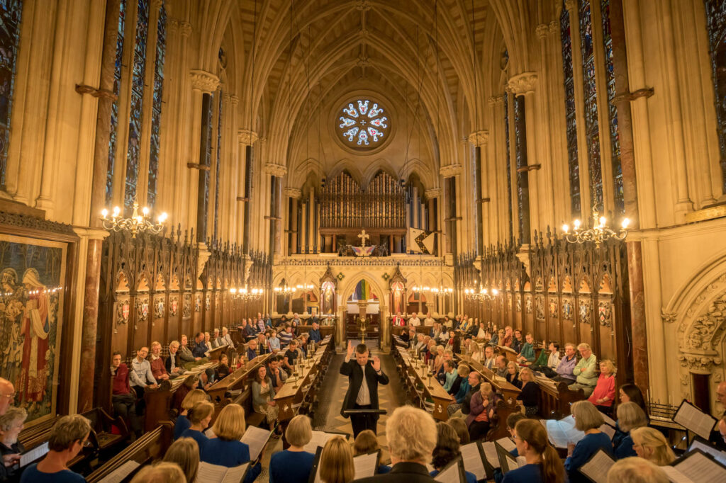 Oxford Pro Musica Singers performing in Exeter College Chapel, Oxford, 2023